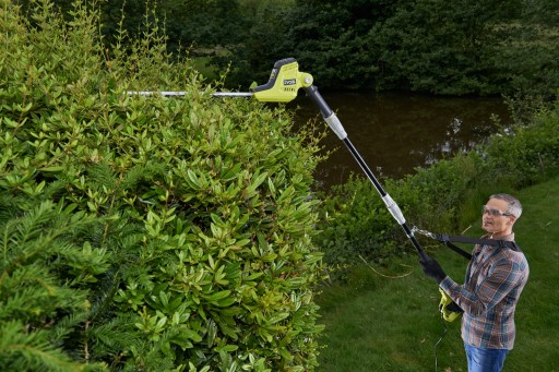 RYOBI ЭЛЕКТРИЧЕСКИЕ ТЕЛЕСКОПИЧЕСКИЕ НОЖНИЦЫ ДЛЯ ИЗГОТОВНОСТИ 450ВТ RPT4545E