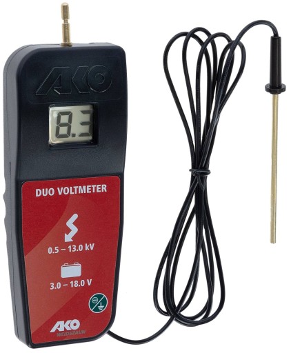 Тестер напряжения дуэта Voltmeter для батарей и 9 В.