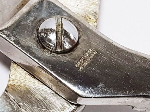 ЦЕЛЬНОСТАЛЬНЫЕ НОЖНИЦЫ ДЛЯ ПТИЦЫ GERLACH 704SM