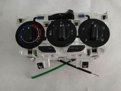 LANCIA YPSILON 2012 PANEL NAWIEWU KLIMATYZACJI 5N8500070 EUROPA