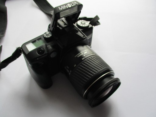 Minolta Dynax 60 + AF Zoom 28–100 мм 1:3,5–5,6 D
