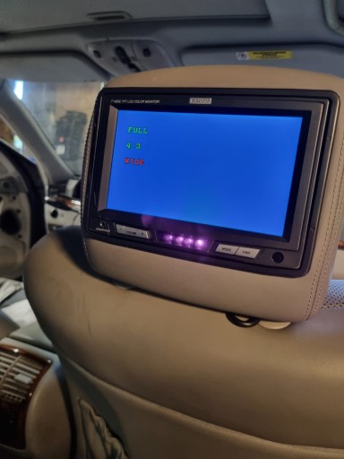 Mercedes w220,215 LIFT мониторы в подголовниках