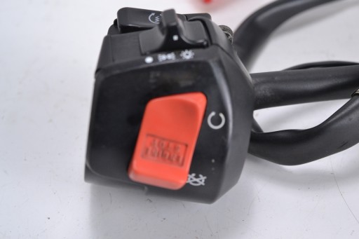 Переключатель правый HONDA CB 600 HORNET PC34 98-02