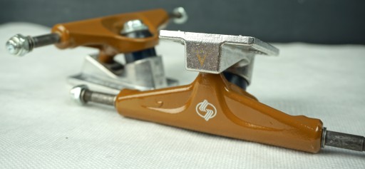 Серебристые скейтборды класса А - 20 см.