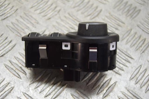 РУЧКА ЛАМПЫ JEEP CHEROKEE KL 68154356AB