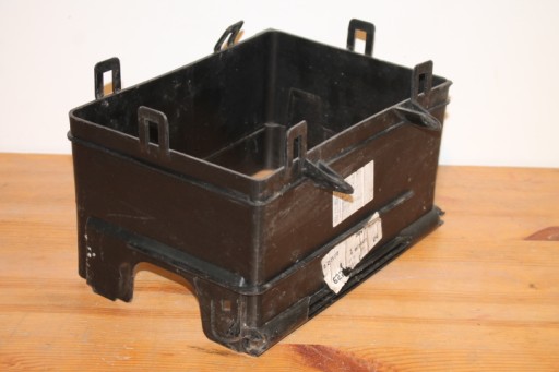 OBUDOWA AKUMULATORA VW AUDI SEAT SKODA 6Q0915419F