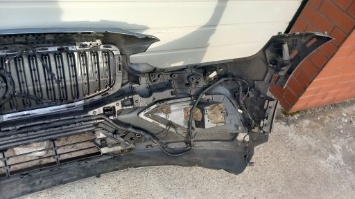 Volvo V60 S60 II III 18-> решетка переднего бампера PDC 31690589 BYDGOSZ