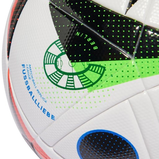 Футбольный мяч ADIDAS для ног Euro24 Fussballliebe Training 4 + бесплатные иглы