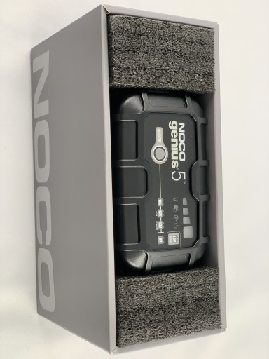 ВЫПРЯМИТЕЛЬНОЕ ЗАРЯДНОЕ УСТРОЙСТВО NOCO GENIUS 5 6В 12В 5А