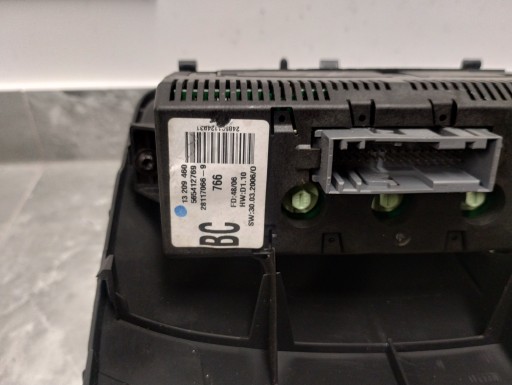 RADIO CD 30 MP3 + WYŚWIETLACZ ZŁOTE OPEL CORSA D 497316088 13254191