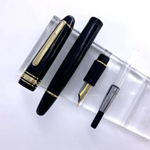 Перьевая ручка Yong Sheng 628 с пером #26 Iridium EF F. Завинчивающаяся крышка. Чернила из смолы.