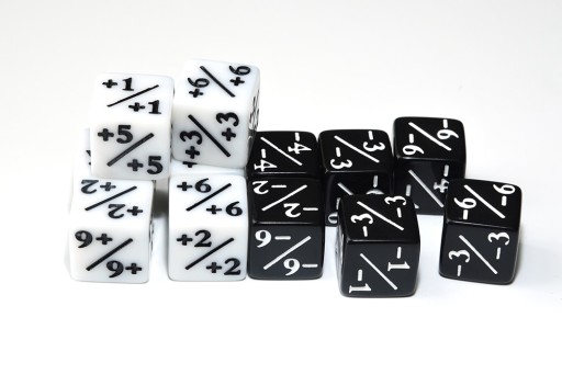 Набор из 10 кубиков K6 1,6 см RPG бонус положительный + отрицательный