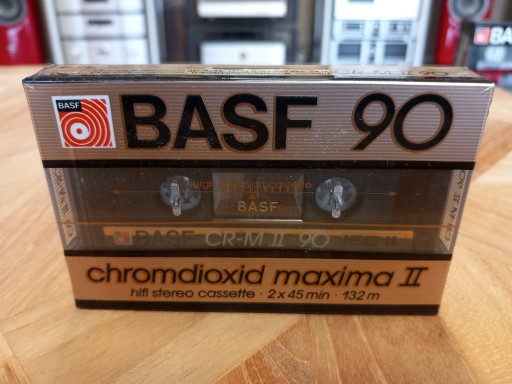 Видеомагнитофон BASF CR-M II 90