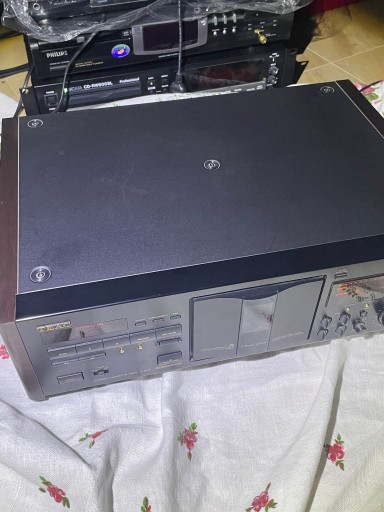 Дековый магнитофон Teac V-7010