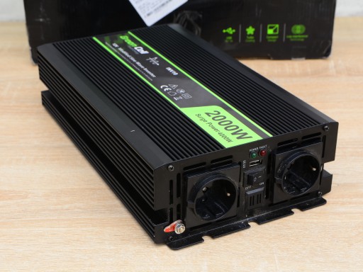 Konwerter o mocy 2000W /4000W falownik samochodowy Przetwornica 24V na 230V