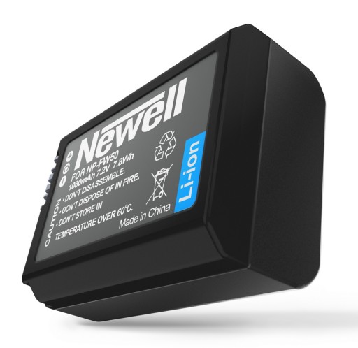 Зарядное устройство Newell DL-USB-C и две батареи NP-FW50.