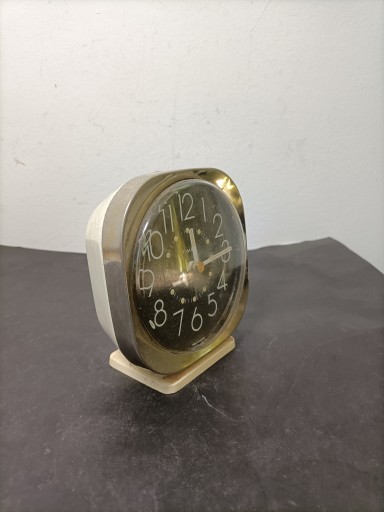 Старый будильник Timex PRL PRL T10