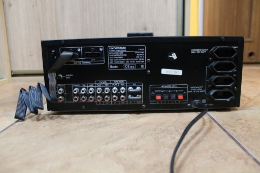 MIDI-усилитель Universum V4335 мощностью 600 Вт, 37 см