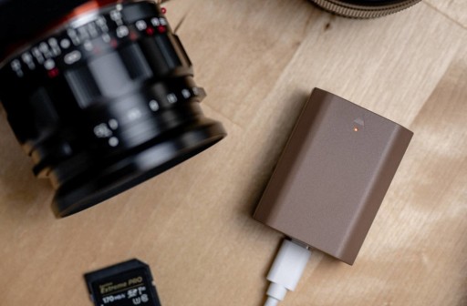 Сменный аккумулятор Newell LP-E6NH USB-C для Canon