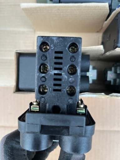 РЕЛЕ ДАВЛЕНИЯ XMP 12 БАР 3НЗ G1/4 XMP A12C2133 SCHNEIDER