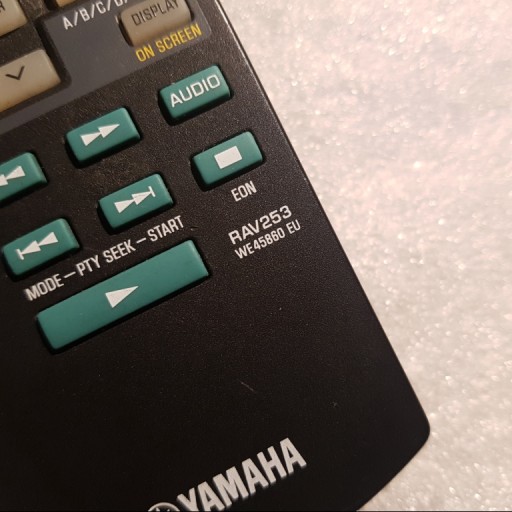 Оригинальный пульт дистанционного управления YAMAHA CD MD AMP TUNER DVD VIDEO... - RAV253