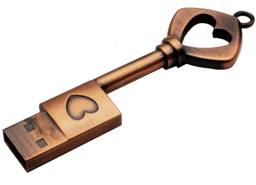 PENDRIVE 64GB KLUCZ SERCE SERDUSZKO METAL DYSK BRELOK PREZENT 64GB