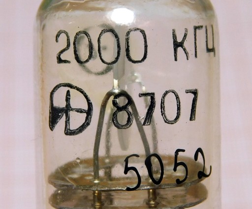 Кварцевый резонатор 2000кГц (2МГц) [045]NOS