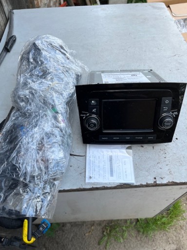Radio do Fiat Doblo II Lift 16r