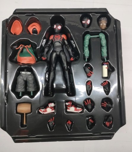 НАБОР ФИГУРОК ЧЕЛОВЕКА-ПАУКА MARVEL LEGENDS