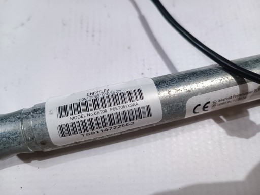 Napinacz dopinacz klamra pasa prawy Challenger Charger 2011-2017
