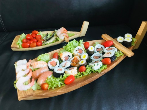 TACA ŁÓDKA OBROTOWA na SUSHI STATEK z GRAWEREM 60