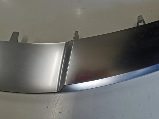 Dokładka, spojler, dyfuzor zderzaka przedniego AUDI S-8 D4 4H 8.028