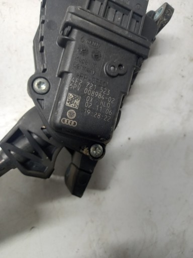 ПОТЕНЦИОМЕТР ПЕДАЛИ ГАЗА A6C6 4F2721523