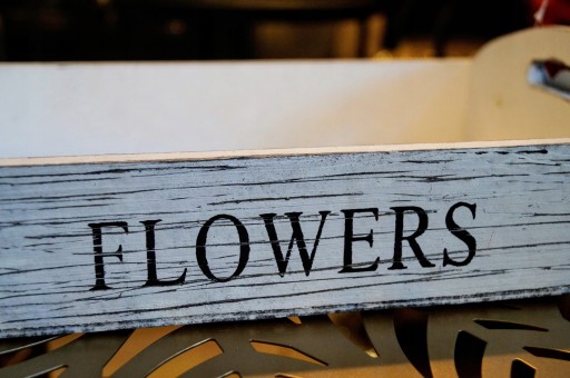 TACA DREWNIANA FLOWERS 29X19CM