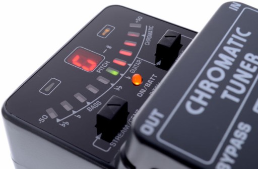 Хроматический тюнер Behringer TU300