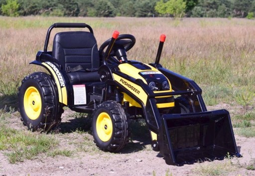ТРАКТОР НА АККУМУЛЯТОРЕ С ДИСТАНЦИОННЫМ ЗАРЯДНЫМ УСТРОЙСТВОМ 2x45 Вт