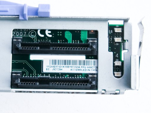 ОБЪЕДИНИТЕЛЬНАЯ ПЛАТА IBM X3850 4 x SAS/SATA 43V5372 44W2728
