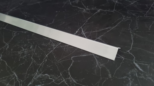 KĄTOWNIK PCV Osłona PVC NAROŻNIK 20x20mm SREBRNY MATOWY 250cm