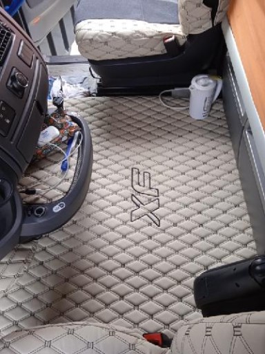 КОВРЫ, КОВРИКИ, СТЕГАННЫЕ КОВРЫ DAF 105, 106, XF, НОВЫЕ ДИЗАЙНЫ XF106!!! КОВРИКИ, ЧЕХЛЫ