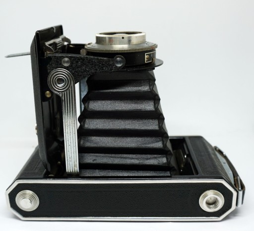 Очень редкий фотоаппарат Kodak 620 model 31 с сильфоном, сделанный во Франции.