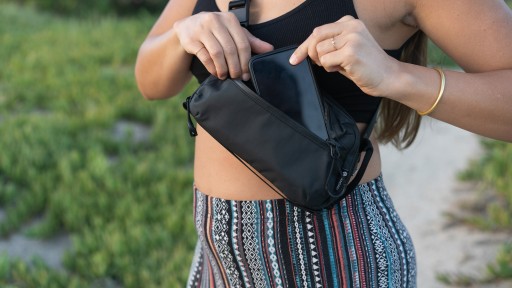 Wandrd Tech Pouch Medium, темно-синий