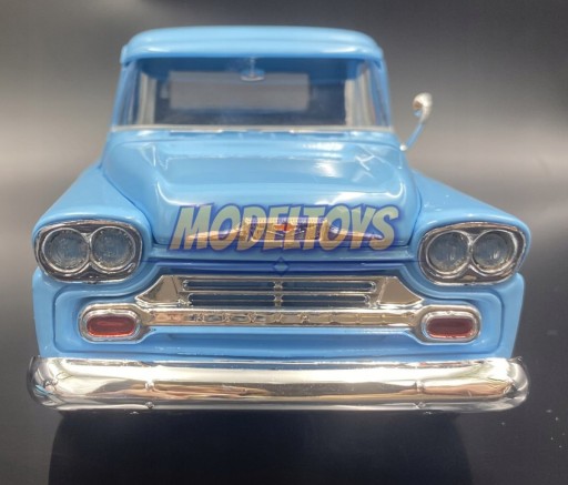 Chevy Apache Fleetside Pickup 1:24 Motormax 79311 синий