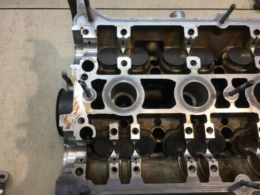 ГОЛОВКА AUDI A4 B5 1.8 058103373A