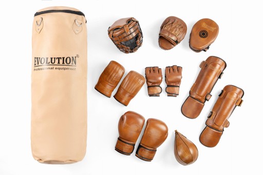 ПРОФЕССИОНАЛЬНЫЕ БОКСЕРСКИЕ ПЕРЧАТКИ ИЗ НАТУРАЛЬНОЙ КОЖИ EVOLUTION RETRO 12 OZ