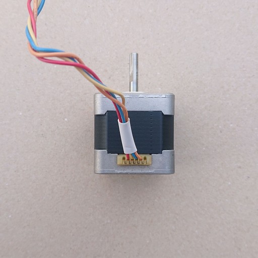Sanyo Denki StepSyn 103H548-4941 0,22 Нм 1,8° 1A