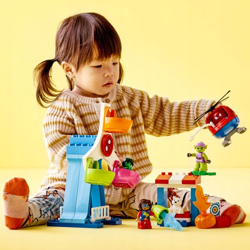 LEGO DUPLO ЧЕЛОВЕК-ПАУК В ГОРОДЕ РАЗВЛЕЧЕНИЙ
