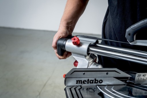 Торцовочная пила Metabo KGS 305 M 613305000