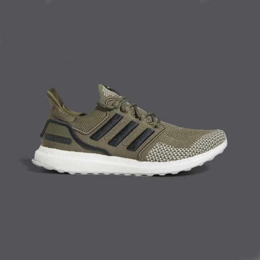 ADIDAS ULTRABOOST