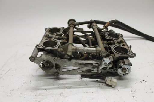 HONDA VFR 800 V-TEC 02-12 (04r) PRZEPUSTNICE WTRYSKI przepustnica