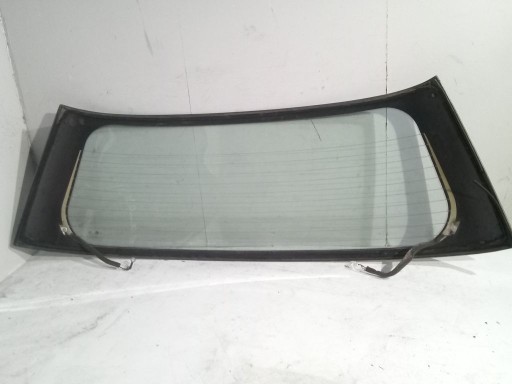Стекло заднего люка Kia Carens I